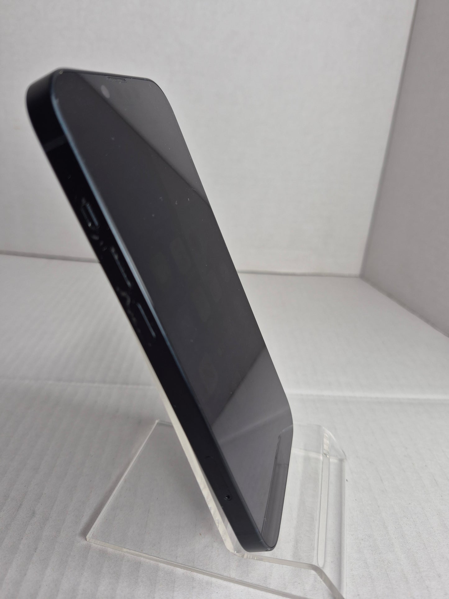 iPhone 14 Midnight 256GB Unlocked Smartphone With 86% Battery Health (Free UK Shipping)